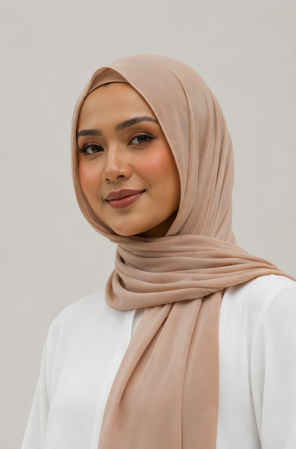 ~ Almond ~
Instant Chiffon Hijab