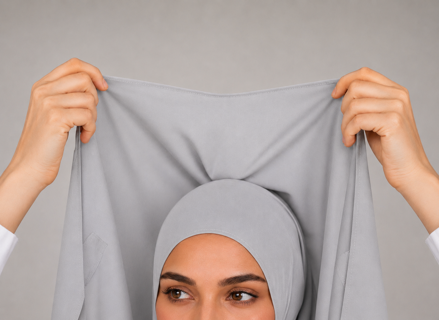 ~ Moonstone ~
Instant Chiffon Hijab
